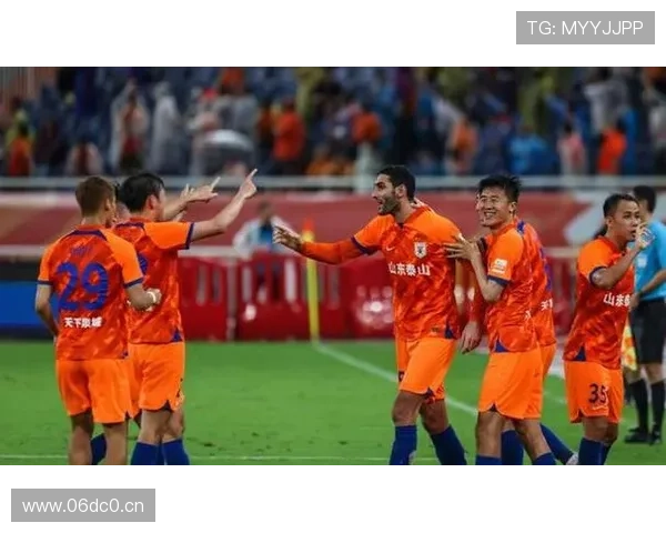 中超精彩对决本轮战报 恒大力克国安 申花逆转山东鲁能 - 副本 - 副本 (2) 中超精彩对决本轮战报 恒大力克国安 申花逆转山东鲁能 - 副本 - 副本 (2)